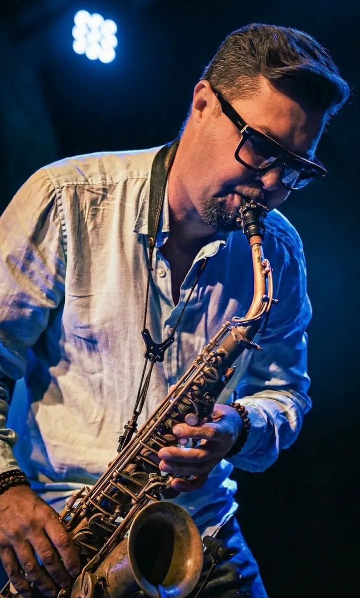 Detail saxofónu počas koncertu